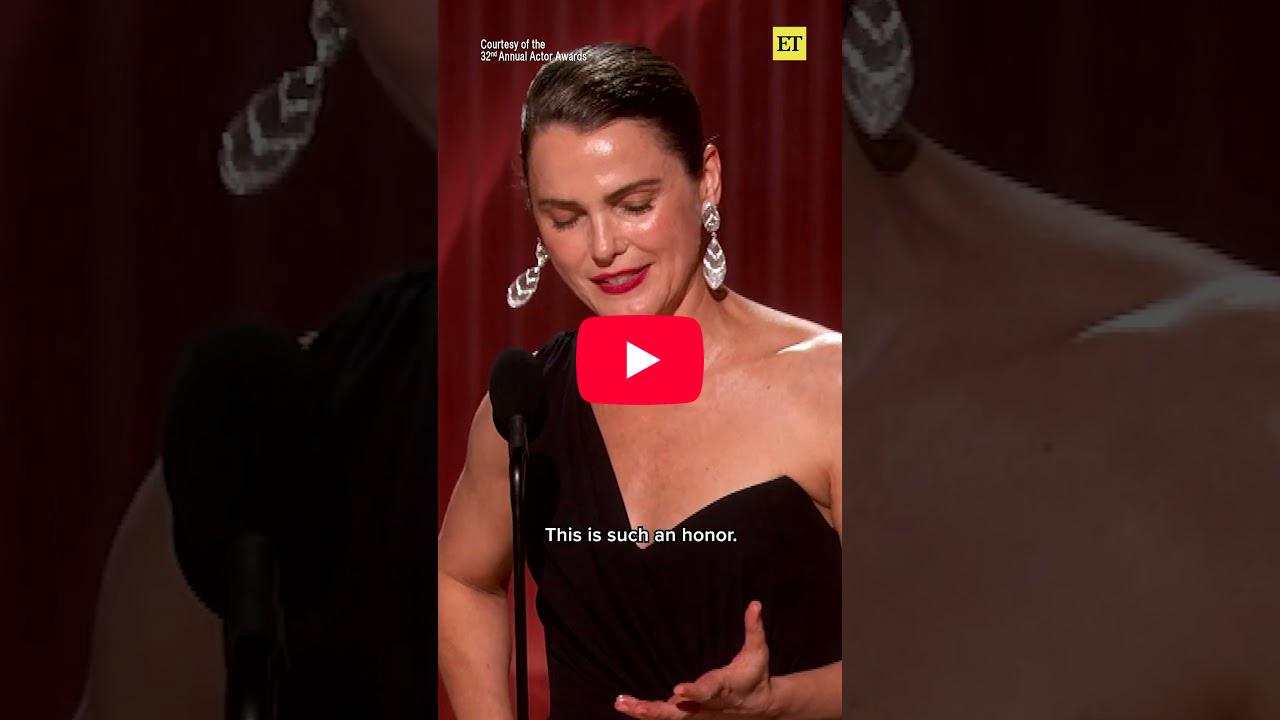 #kerirussell uses her #actorawards win as an opportunity to hype up her #thediplomat family. 🥹